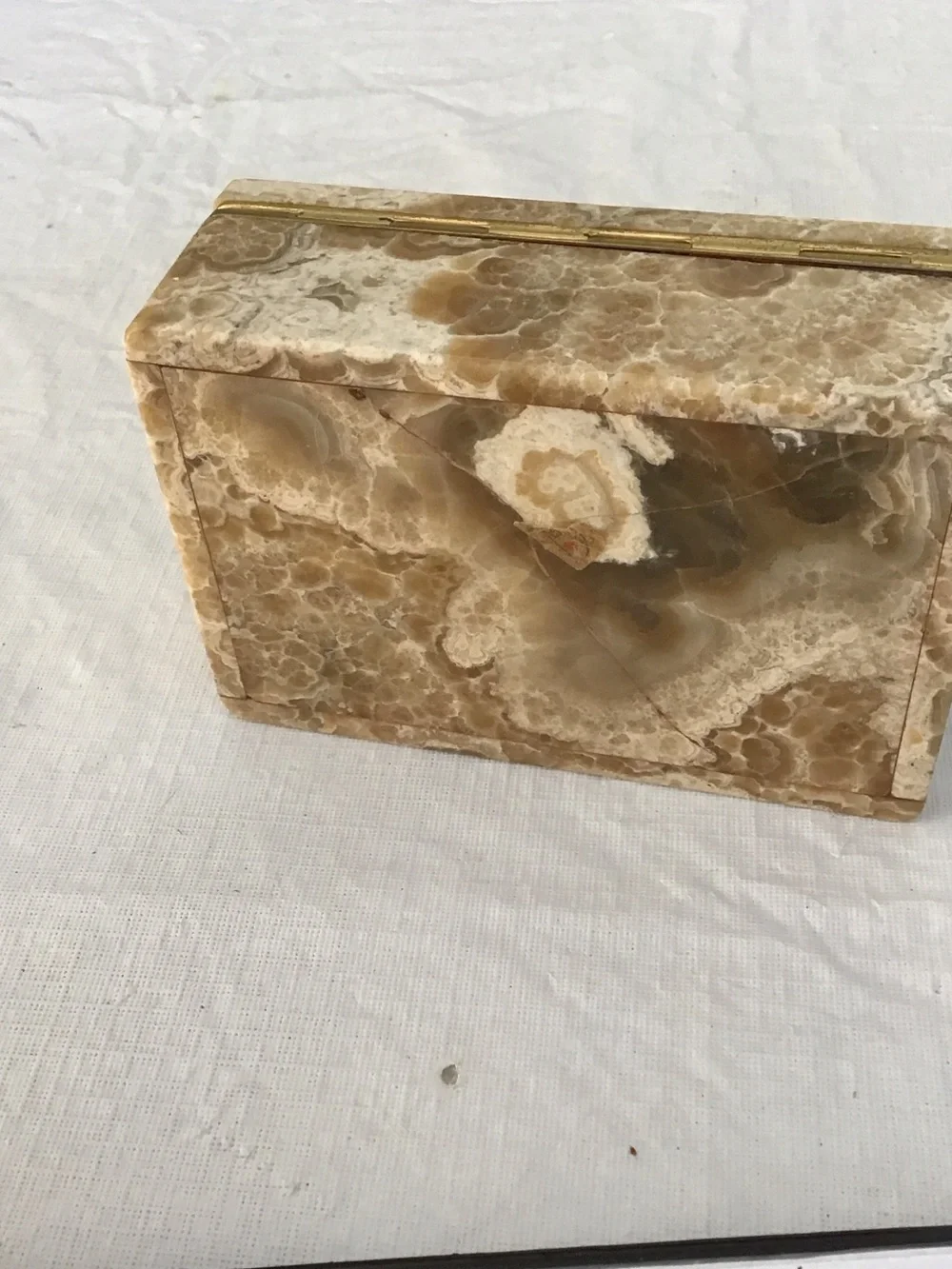 Beige Onyx Decorative Trinket Box with Natural Veining